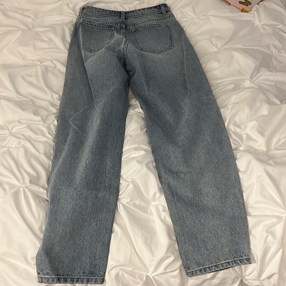 Straight leg jeans blue wash never worn - Picture 2 of 2